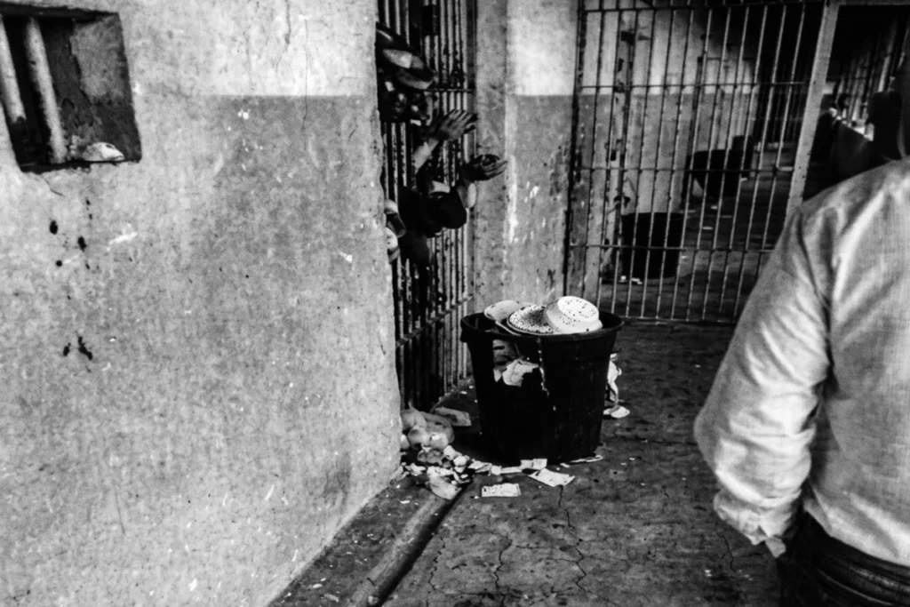 Ceresp Gameleira registra três mortes em menos de 24 horas e tem interdição decretada 1 Ceresp Gameleira tem interdição judicial após mortes, superlotação e denúncias sobre insalubridade, falta de estrutura e risco a presos e servidores.