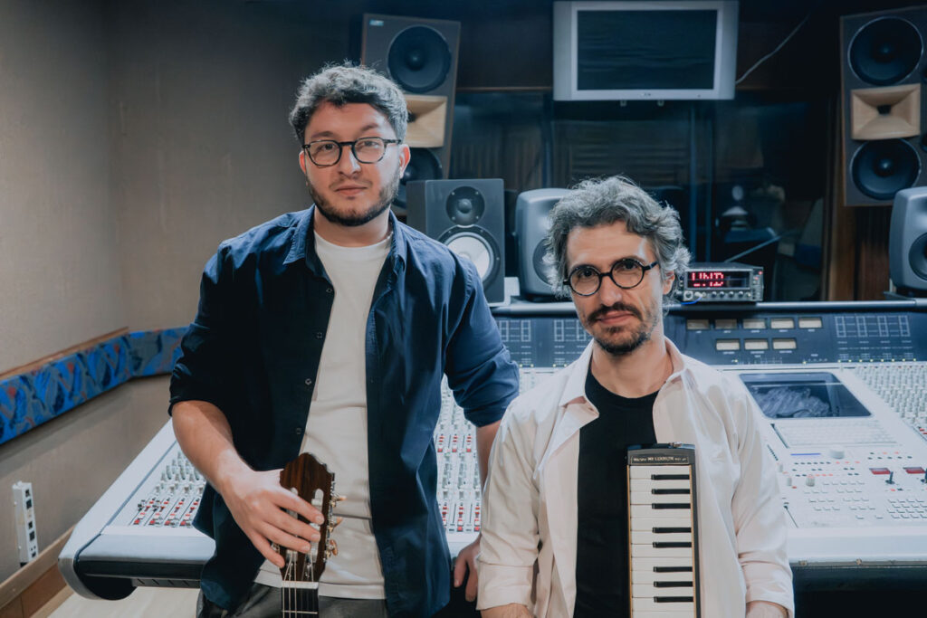 duo violeta single