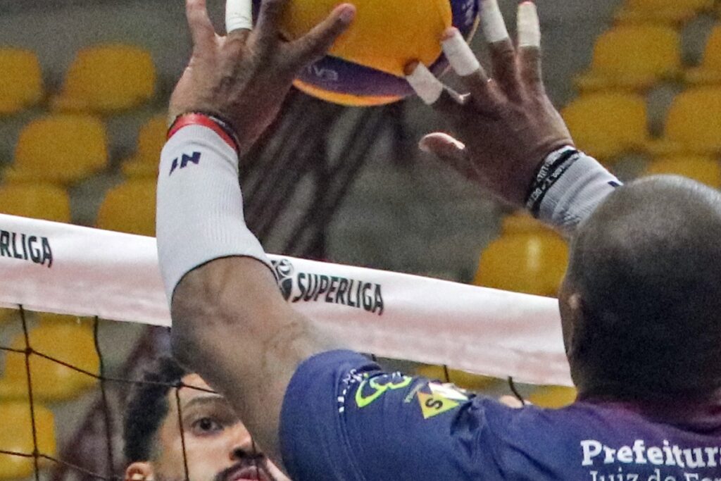 JF Vôlei perde para o Praia Clube em seu último jogo na temporada