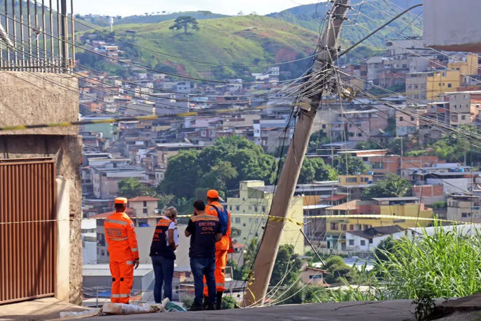Defesa Civil reforça evacuação de ruas no Jardim Natal