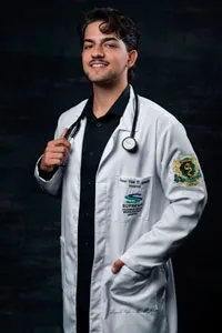 LucasMeioMed2 publi suprema