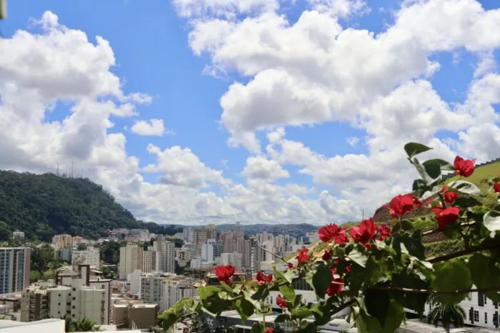 Com baixa chance de chuva, fim de semana será quente em Juiz de Fora 1 TEMPO FELIPE COURI 3.jpg