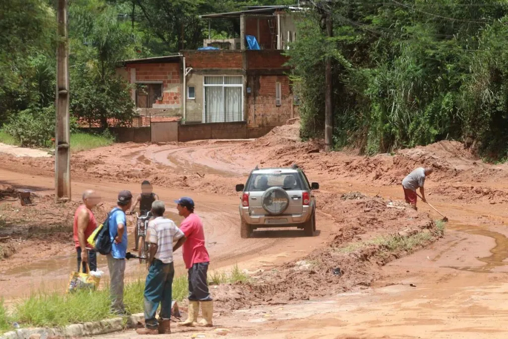 Resgates continuam em Juiz de Fora e corpo de homem é localizado no Linhares 1 apoio do sebrae
