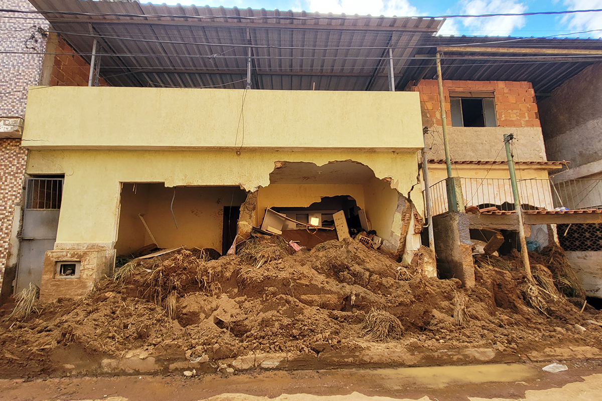 bairro-retiro-pós-temporal-felipe-couri