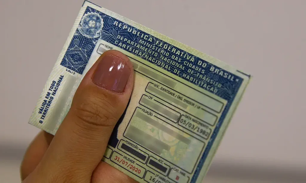 Quem pretende obter a CNH precisará cumprir nova etapa obrigatória prevista em lei