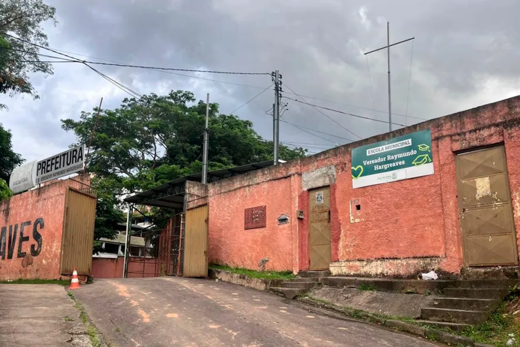 escola retoma aula abrigo juiz de fora