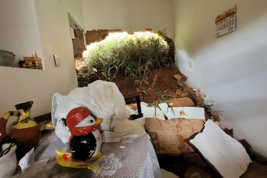 Moradores do Graminha e Cruzeiro do Sul relatam dificuldades de deslocamento após interdição de ruas 2 graminha leonardo costa