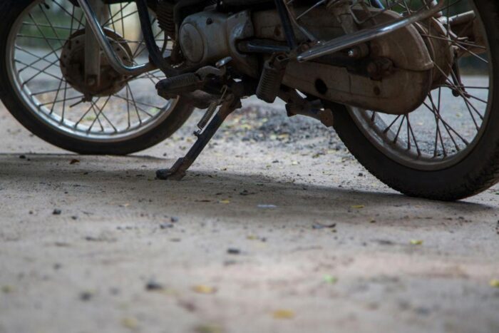 motorista caminhão motociclista