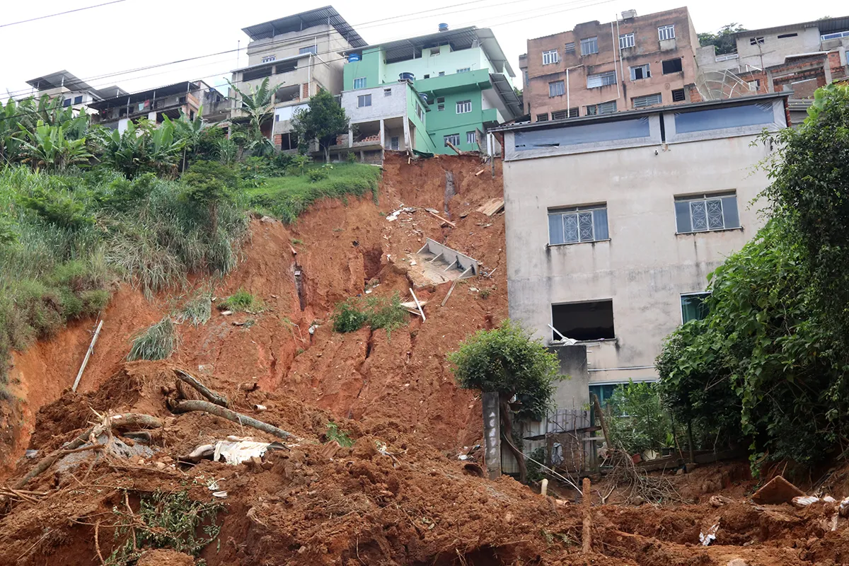 tiguera-deslizamento-terra