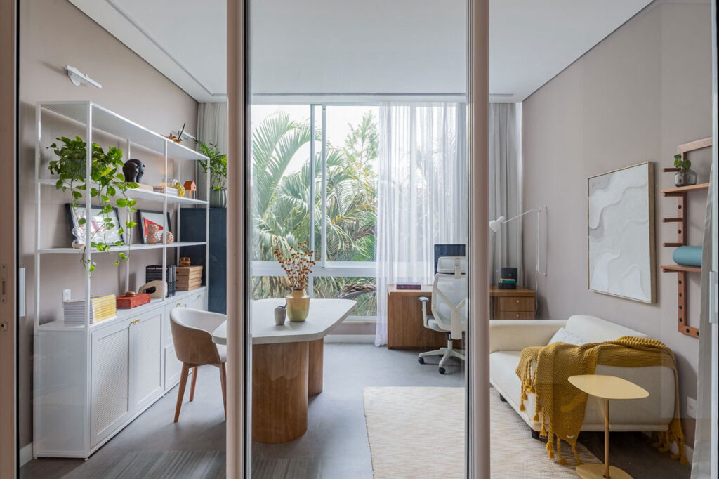 Escritório residencial: linhas orgânicas e leveza visual 2 escritório