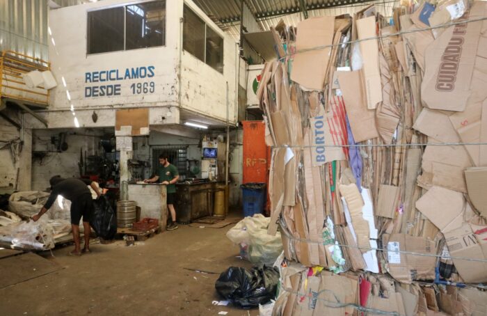 BIOSFERA RECICLAGEM FLORIANO PEIXOTO FELIPE COURI IV