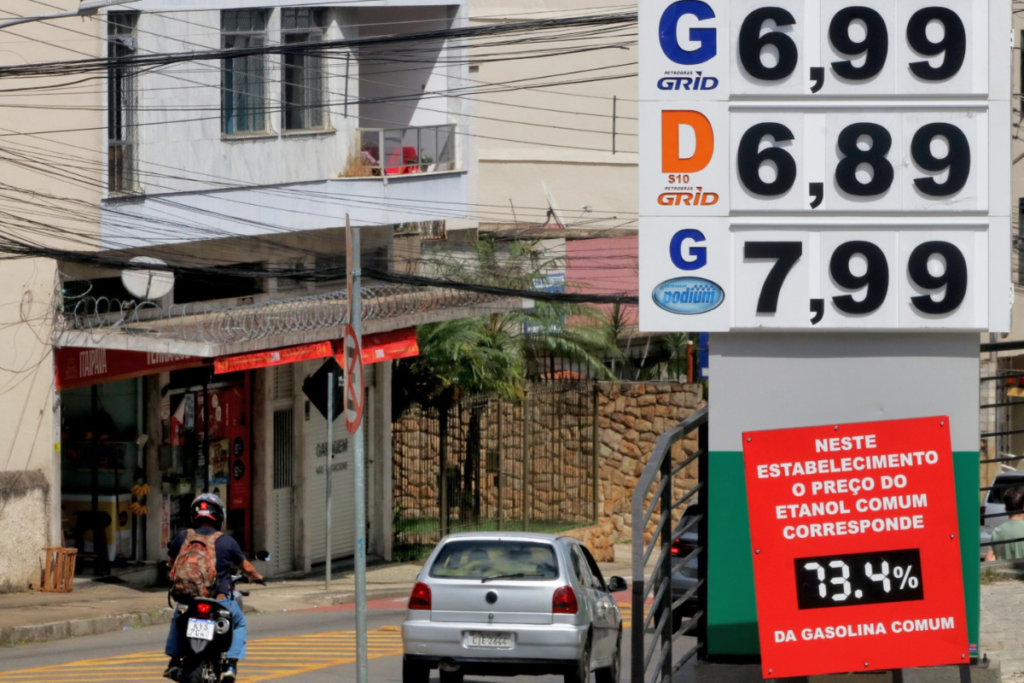Mesmo com a alta de até 24%, cenário não indica falta de diesel, segundo análise econômica, mas pressiona o custo de vida
