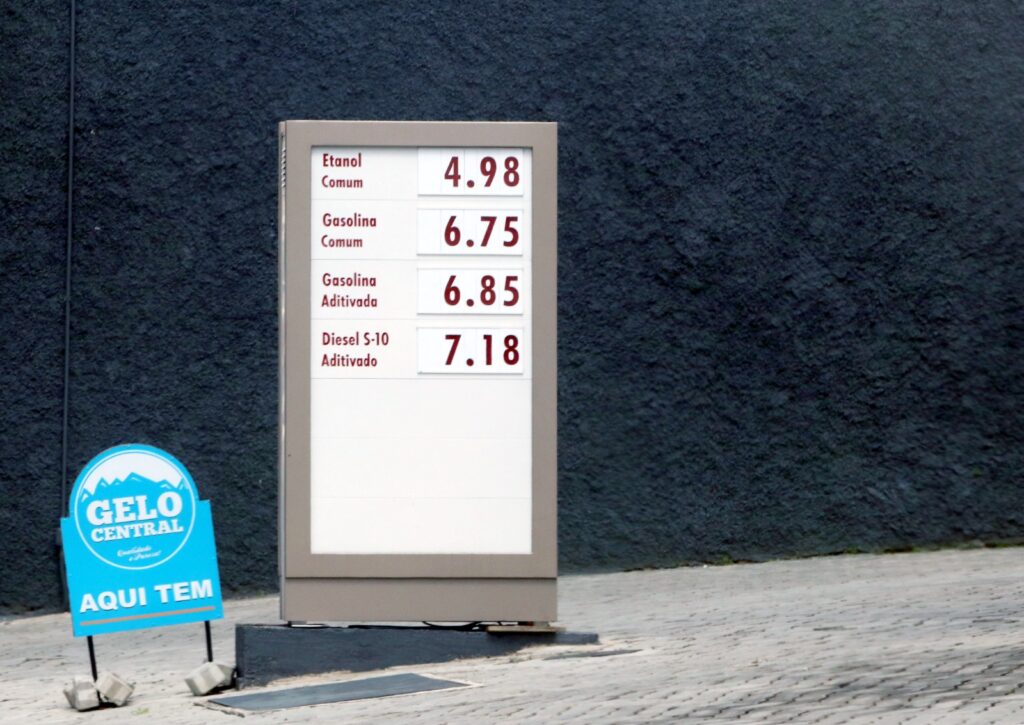 Alta do diesel chega a 24% e pressiona custo de vida do juiz-forano 1 Mesmo com a alta de até 24%, cenário não indica falta de diesel, segundo análise econômica, mas pressiona o custo de vida