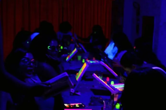 noite neon portinari oficina