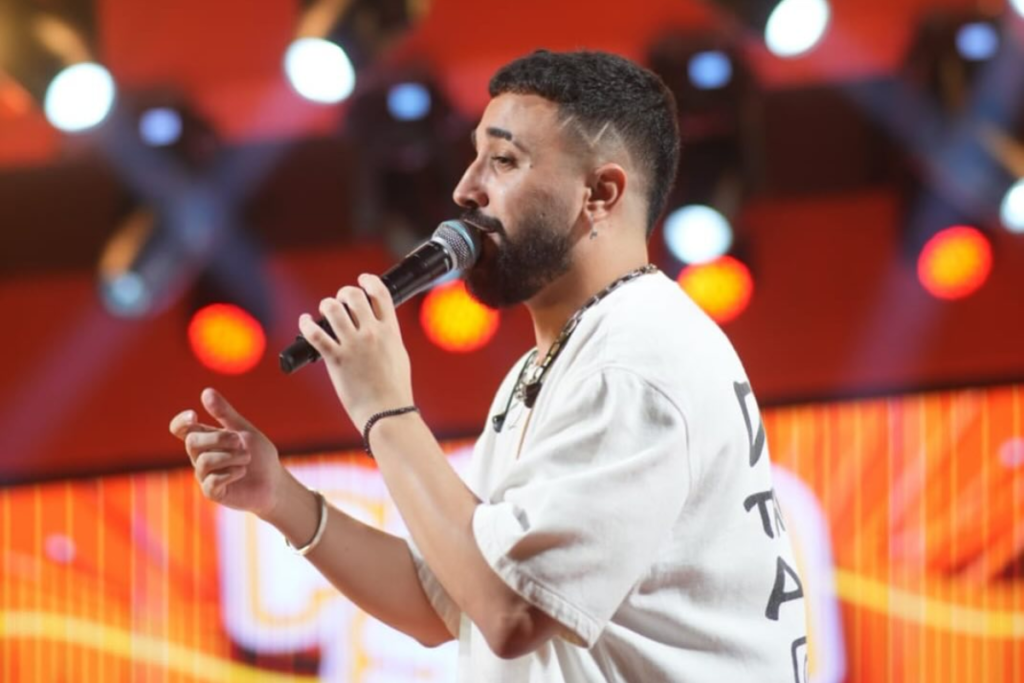 'O autoral sustenta todo artista': Matheusinho defende originalidade no pagode 2 Matheusinho vem a Juiz de Fora neste sábado e fala à Tribuna sobre carreira, internet, pagode e verdade no palco.