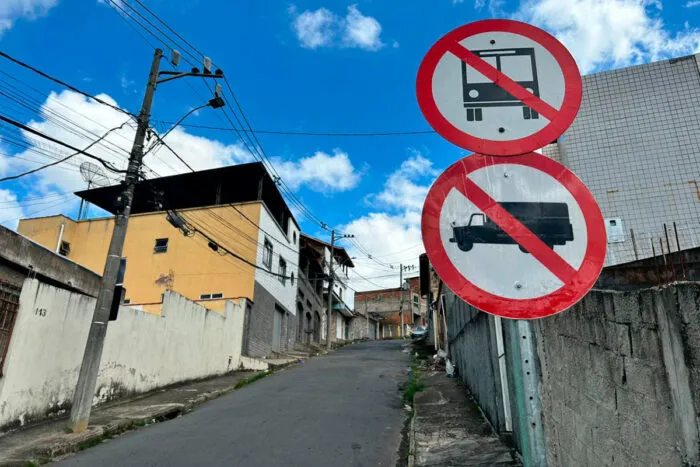 Moradores que tiveram suas casas interditadas no Bairro Progresso estão sem acesso a benefícios oferecidos pelo município