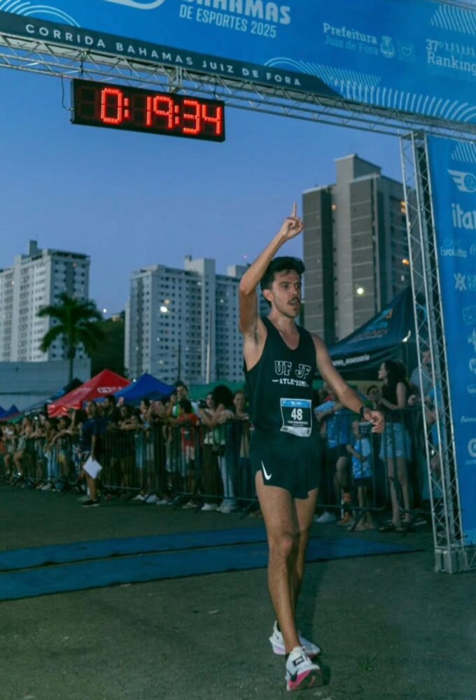 Francisco Lima divide a rotina entre corrida, pesquisa e formação no atletismo em Juiz de Fora 2 WhatsApp Image 2026 05 05 at 15.40.21 272