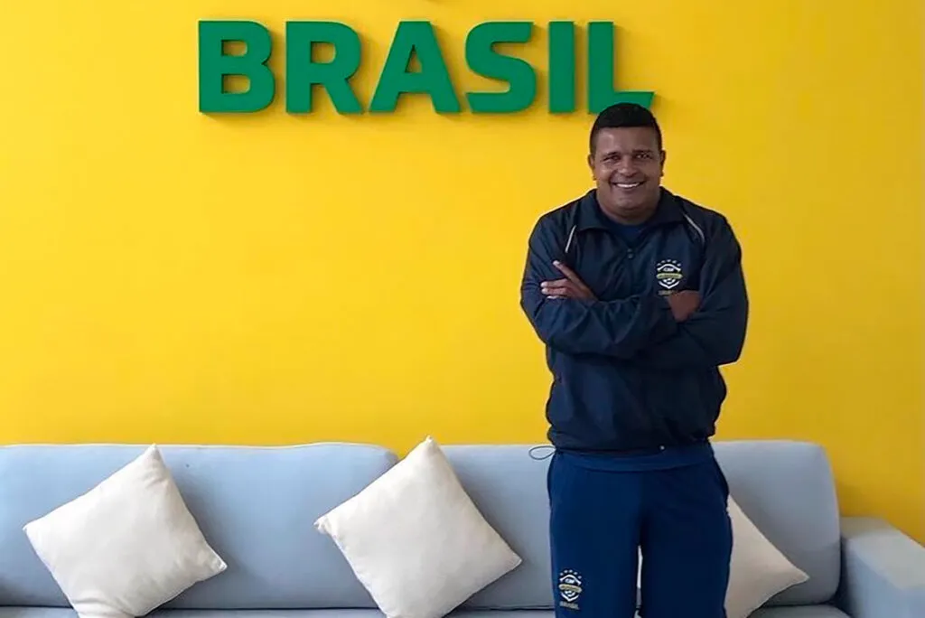 Técnico do Aymorés já jogou pela Seleção Brasileira e foi campeão brasileiro pelo Fluminense