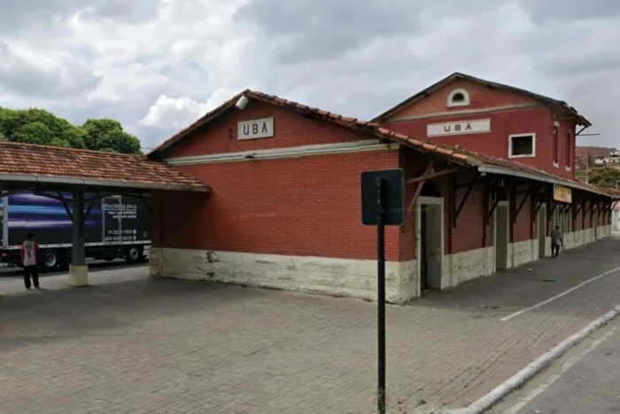 estação de trem em uba