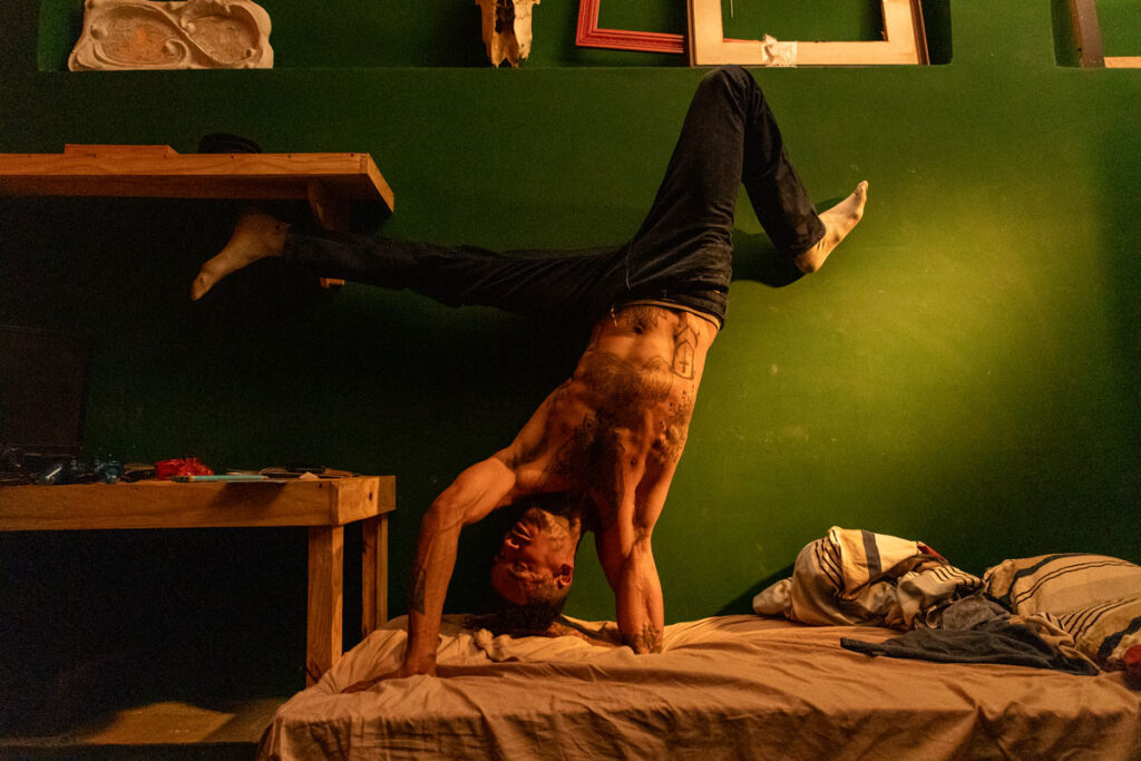 'Breakhaos': arte, caos e breaking conduzem videodança produzido em Juiz de Fora