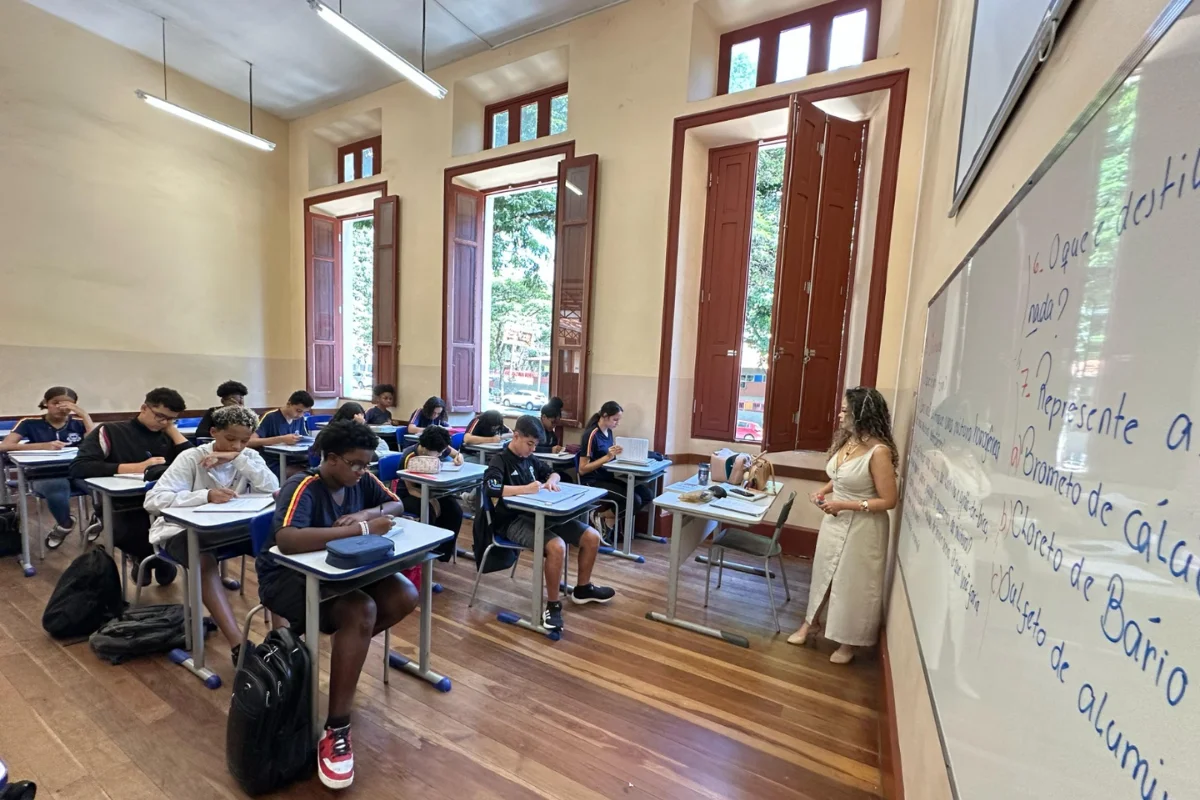 Com vagas em Juiz de Fora, Governo de Minas nomeia mais de 2 mil professores