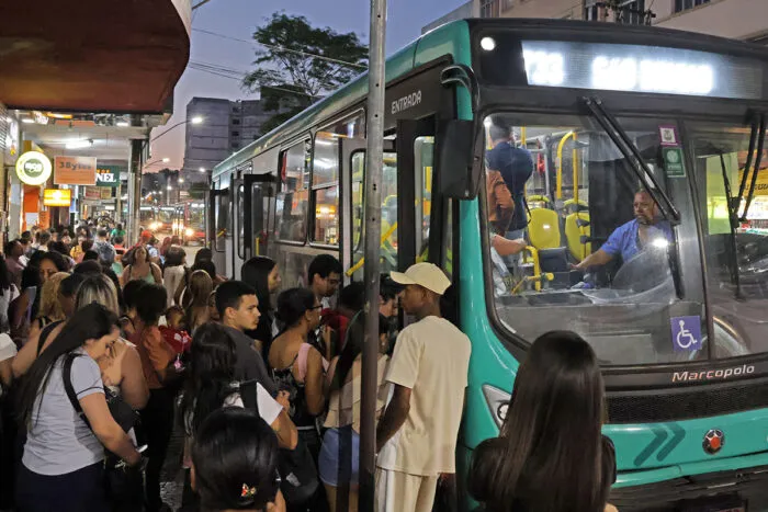 Concessão do transporte coletivo completa 10 anos, sem nova licitação para ônibus