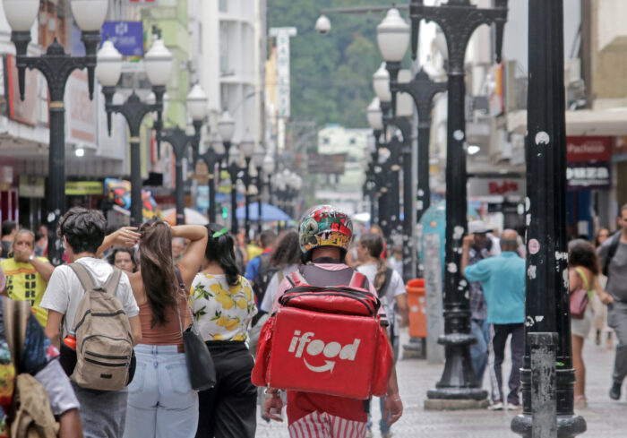 Conflito no trânsito: média de acidentes com motos em Juiz de Fora supera 100 por mês 2 uploads Leonardo 05.03.24 01.17.20 LEONARDO COSTA APLICATIVOS DE DELIVERY 3
