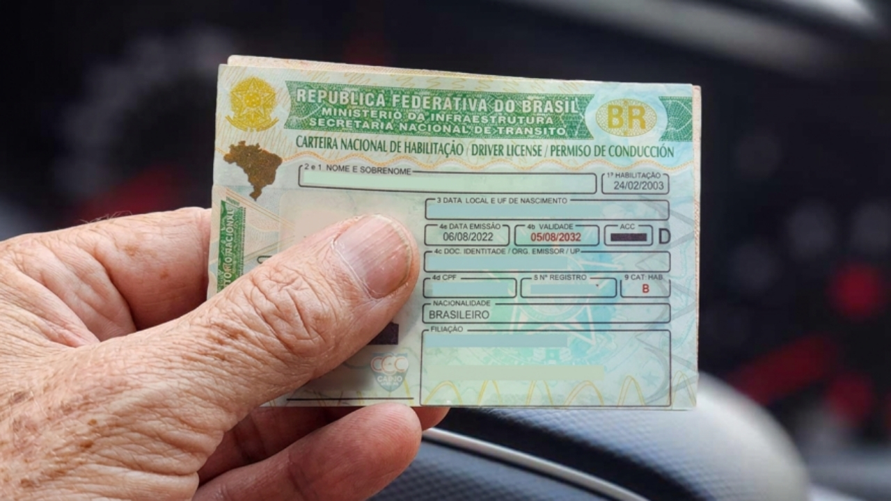 Mudanças nas regras de renovação da CNH para motoristas acima de 65 anos