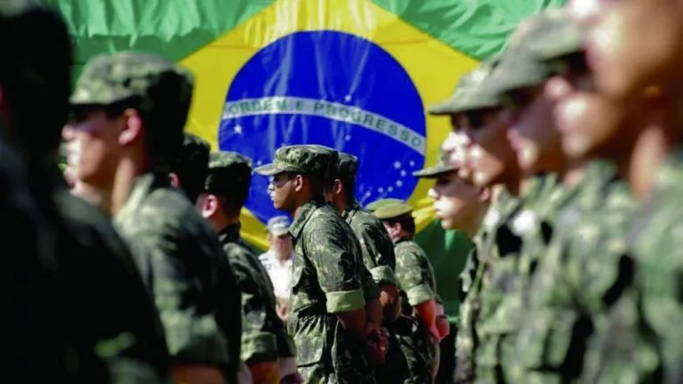Vai servir o Exército? Veja o que acontece com seu emprego durante o serviço militar