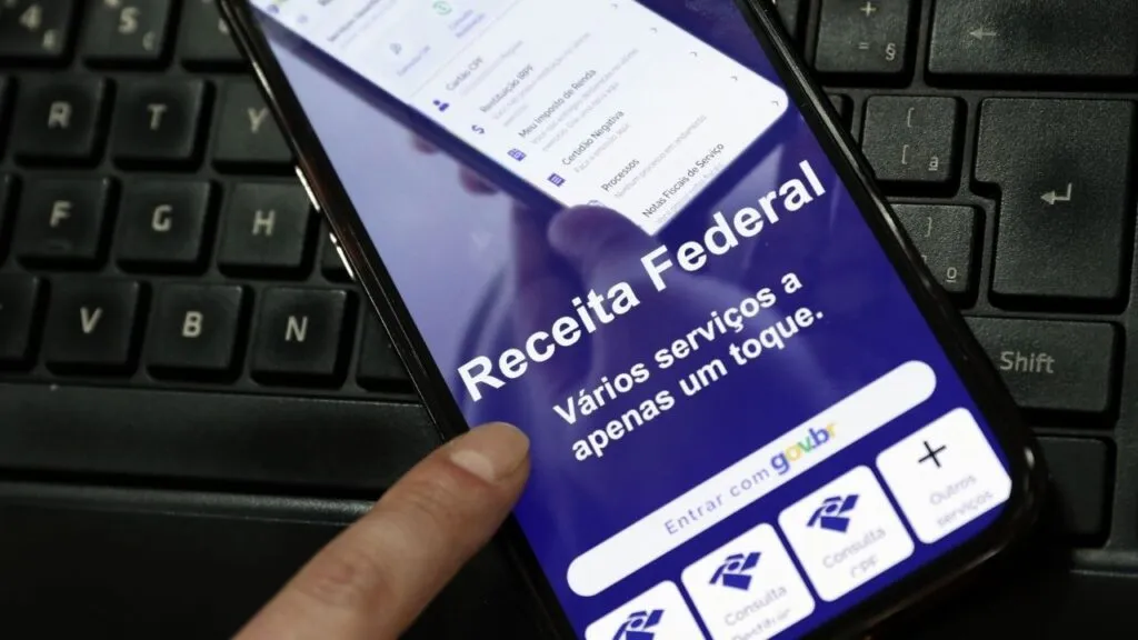 Saiba como descobrir se sua declaração caiu na malha fina da Receita Federal