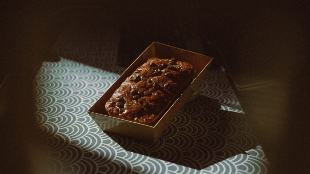 Receita de bolo sem precisar de forno vai te deixar impressionado