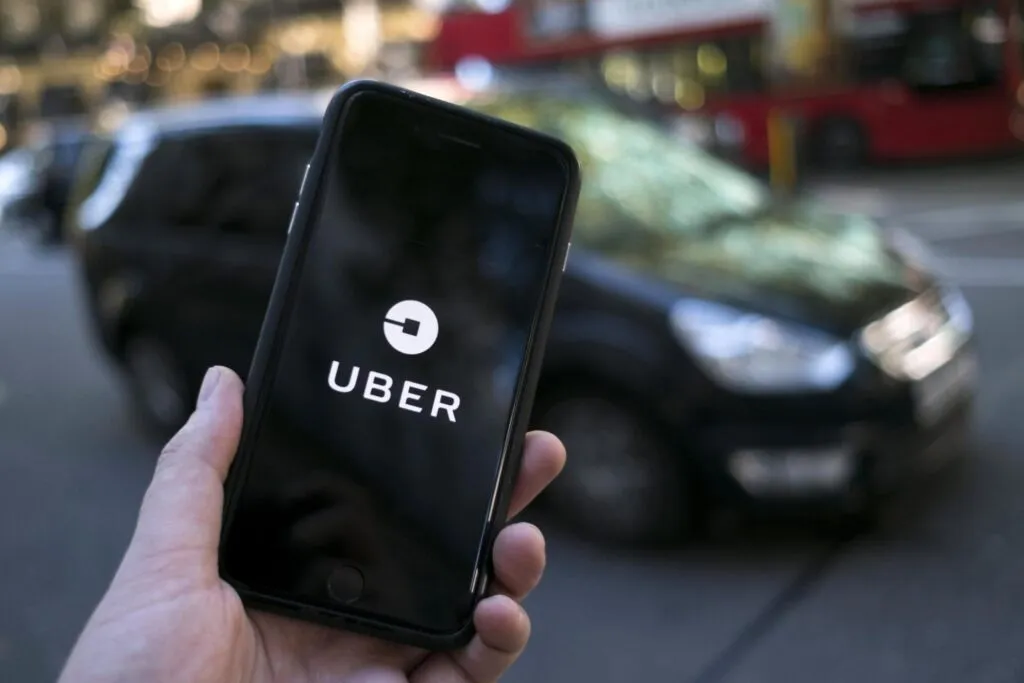 Carros serão retirados da lista de permitidos no Uber em 7 meses