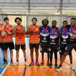 Juiz de Fora sedia primeira etapa do Campeonato Mineiro de Basquete 3x3 24 Juiz de Fora sediou a 1ª etapa do Campeonato Mineiro de Basquete 3x3 no Clube Cascatinha, com equipes de todo o estado disputando o título.