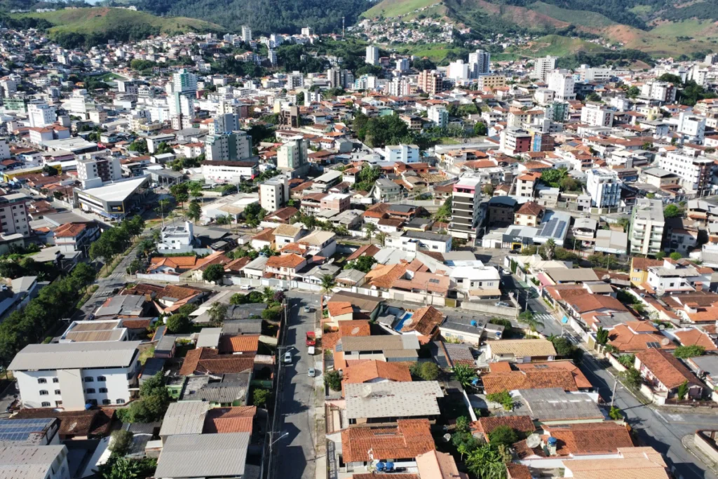 Seleção em João Monlevade oferece vaga de agente de endemias com salário de R$ 3.242 e inscrição gratuita de 17 a 19/6.