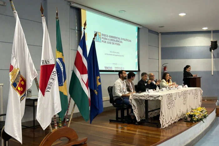 Por JF: Plenária debate crise climática, risco urbano e adaptação em Juiz de Fora; acompanhe em tempo real 2 Por jf Bernardo