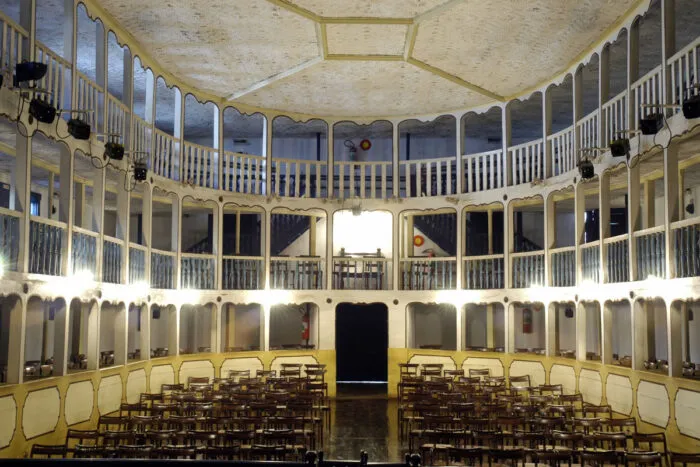 Arte que atravessa séculos: descubra teatros históricos em Minas Gerais