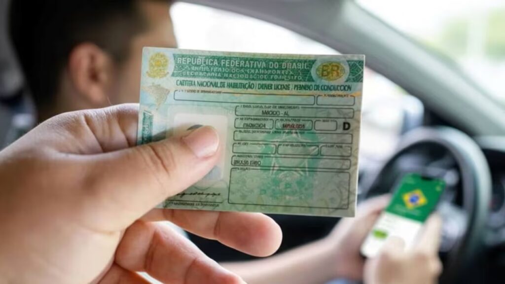 A regra da CNH que motoristas entre 50 e 70 anos precisam conhecer agora