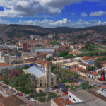 FHAP abre processo seletivo em Itamarandiba, no Vale do Jequitinhonha para cadastro reserva; salários chegam a R$ 3.177,00.