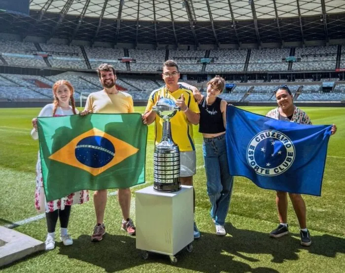 Em Minas Gerais, estudantes dos EUA vivem a emoção da Copa do Mundo 10 WhatsApp Image 2026 06 19 at 15.45.3272 cortada