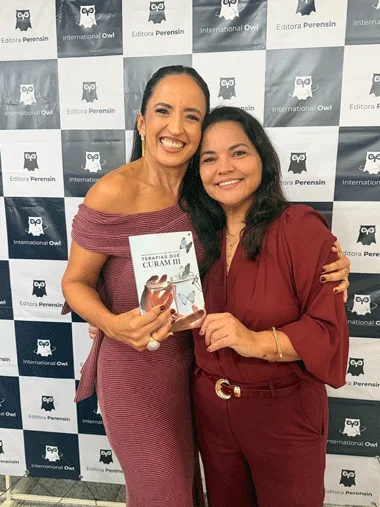 feira de livros 3 Sabrina Calais e Cristiane Barbalho 030626 Giglia FOTO DIAMOND BELBA