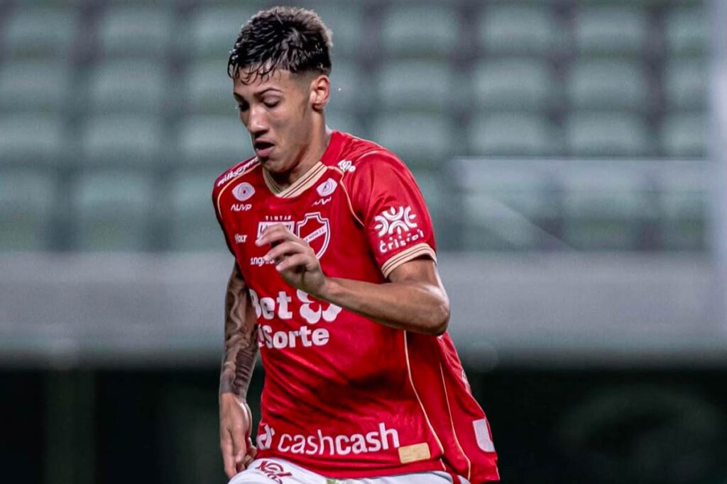 Ex-Aymorés, Gustavo Puskas pode render benefício ao clube em negociação com o Flamengo 2 gustavo puskas