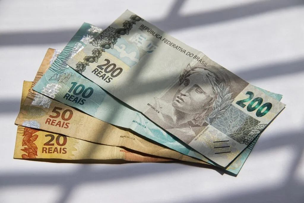 Depósitos da Caixa e Banco do Brasil de R$ 271, R$ 541, R$ 811 e R$ 1.486 vão cair para milhares de brasileiros