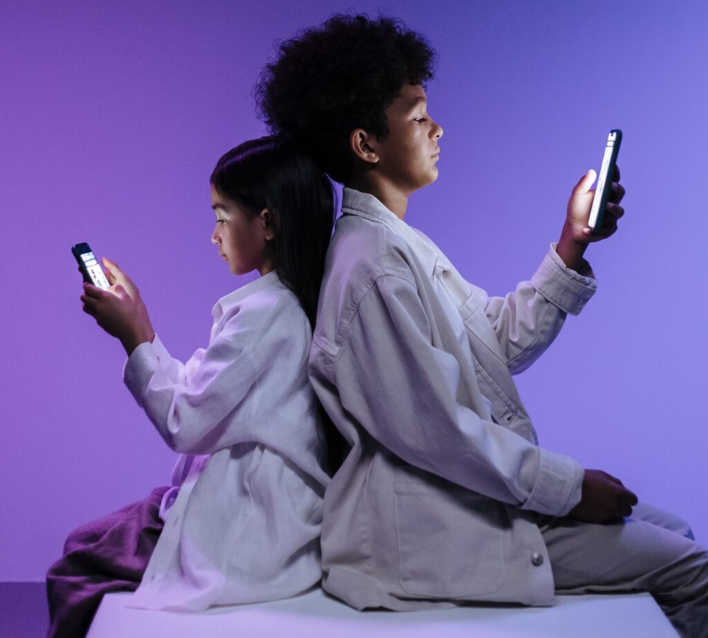 Nova lei define regras para crianças e adolescentes que fazem conteúdo nas redes sociais