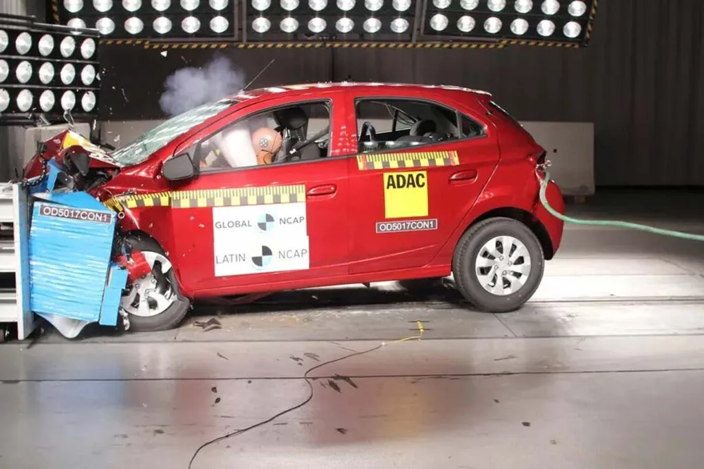 Mulheres correm 60% mais risco de lesões graves em acidentes de carro, aponta estudo 1 teste seguranca carros foto divulgacao