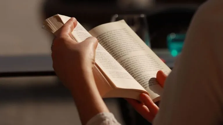 Nem todo mundo lê um livro da mesma forma e a ciência explica por quê