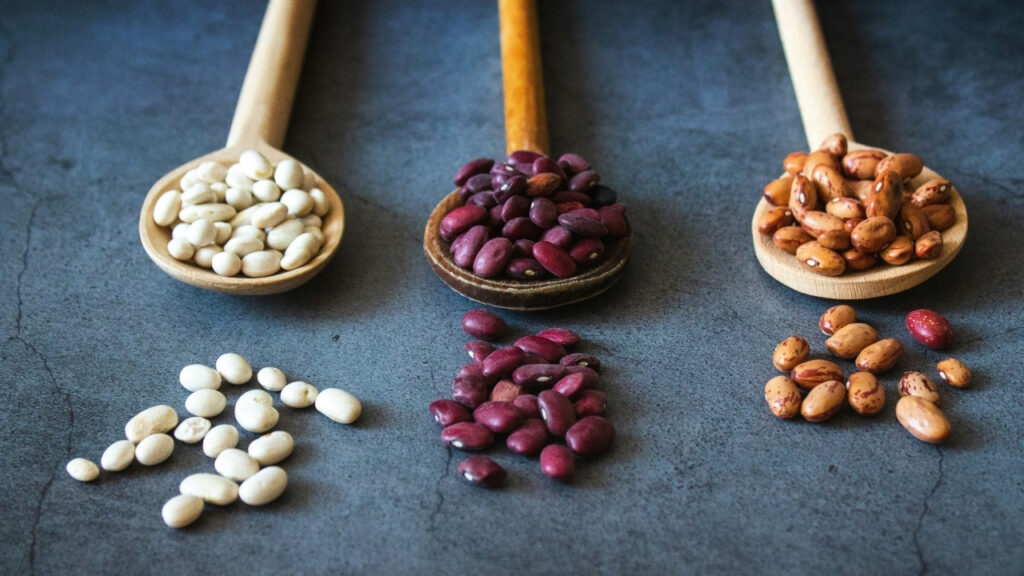 Nem só de proteína vive o feijão: alimento esconde benefícios que muita gente desconhece