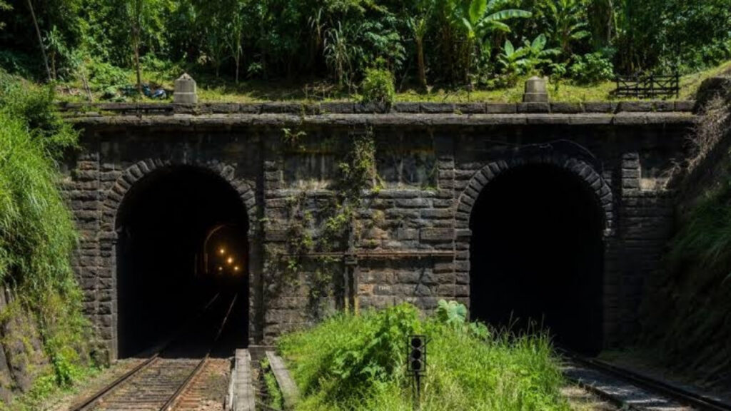 Cidade mais pequena do Rio de Janeiro abriga um dos túneis mais impressionantes da história