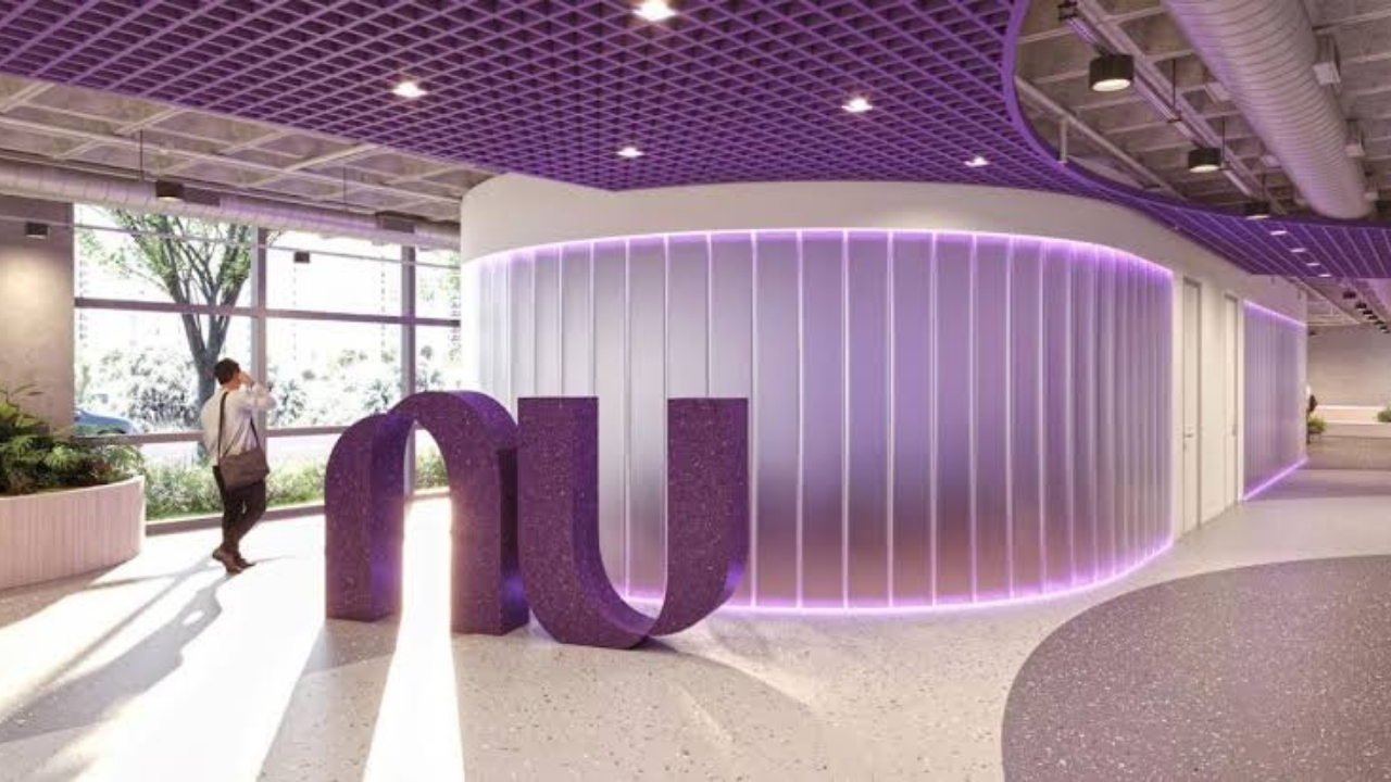 Nubank entra na reta final para comprar Caixa e obter licença bancária no Brasil