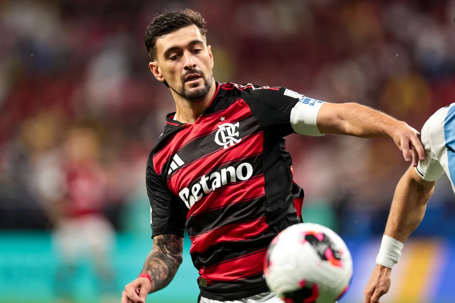 Flamengo recebe grande notícia e ganha reforço para formar dupla de peso com Arrascaeta