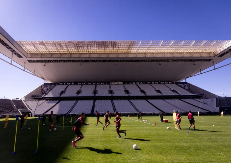 Corinthians bate o martelo e define data para acabar com a dívida no clube